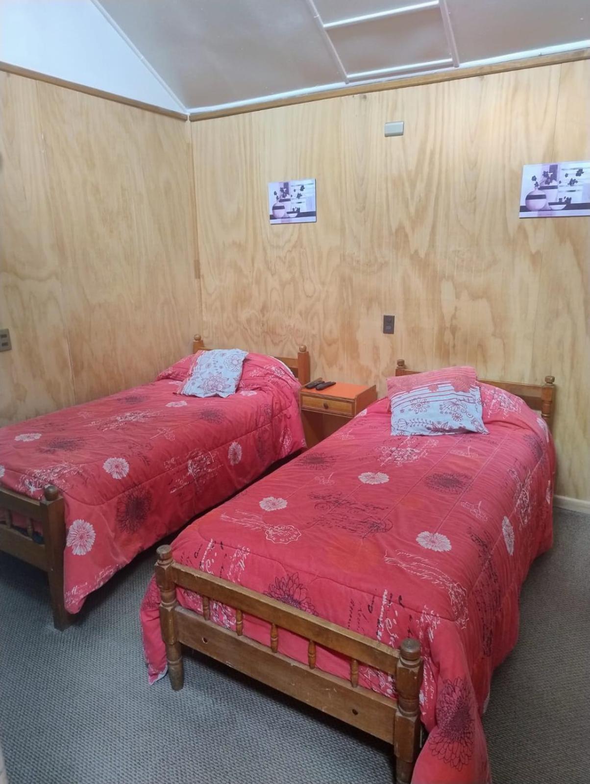 Hostal Y Residencial El Mundial Puerto Natales Esterno foto